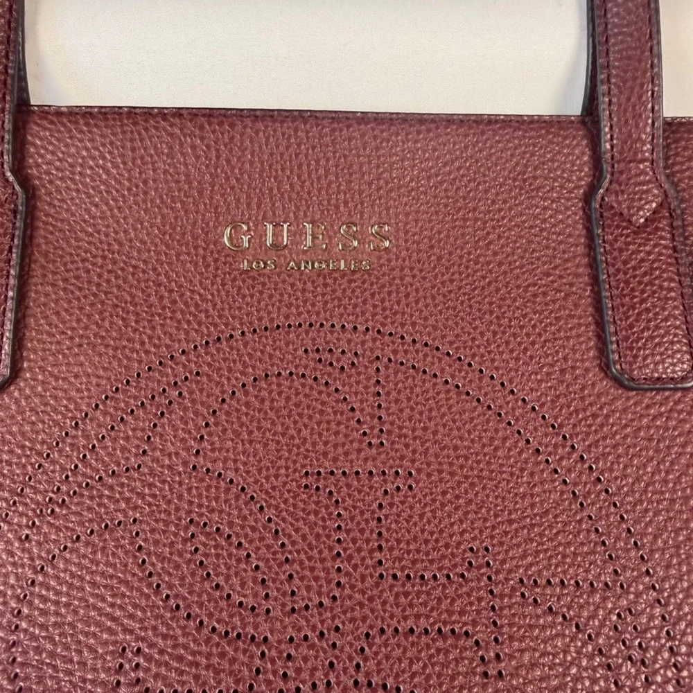 Guess Los Angeles Burgundy Pebbled Tote‎ Bag Perforated Logo Wine Red